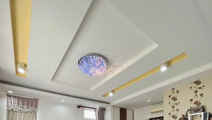 Cực hiếm, Bán biệt thự Liền Kề DT220m2, 4T, HIệp Bình Chánh, Thủ Đức, Sát Cầu Bình Lợi